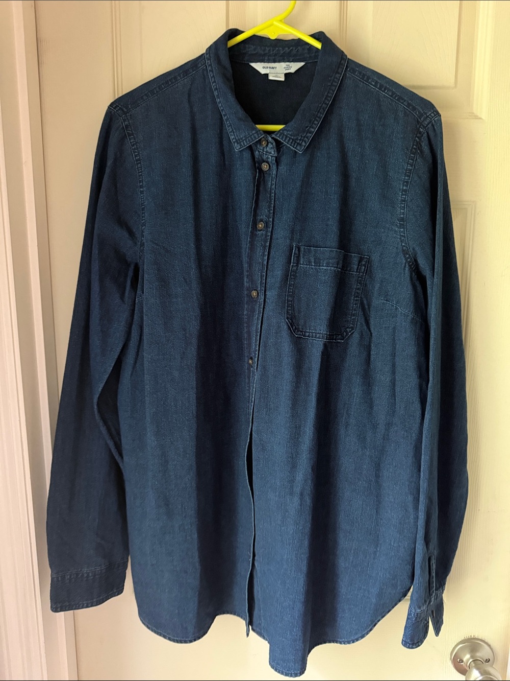 Old Navy Women’s Indigo Denim Button-Down Shirt